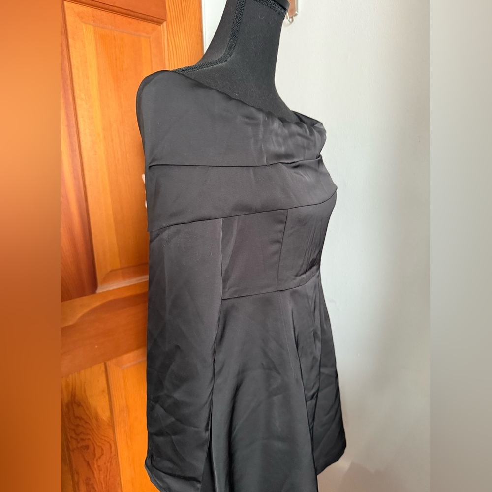 COMMENSE Off Shoulder Long Sleeve Overfold Mini Dress - Picture 12 of 15